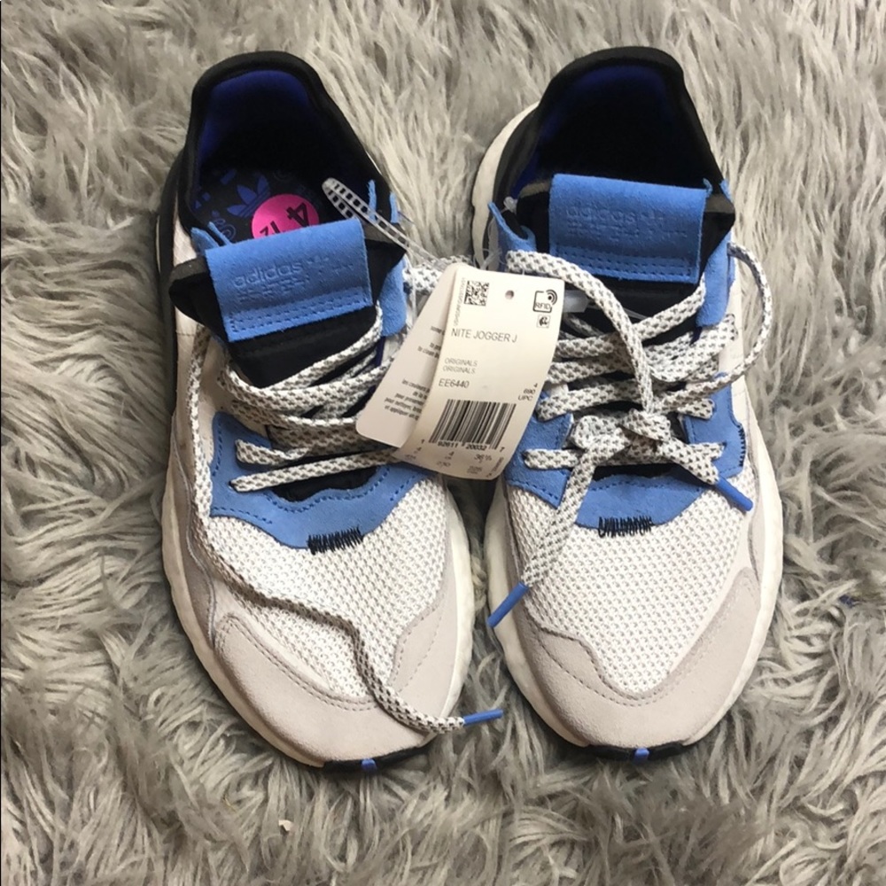 Adidas NITE JOGGER J size 4.5 BNWT